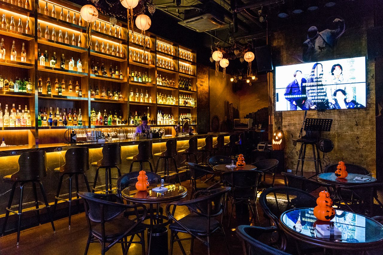 酒吧伟德BV客户端哪个好？1